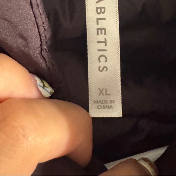 Fabletics Lightweight Adventure Jacket Size XL - Picture 7 of 7